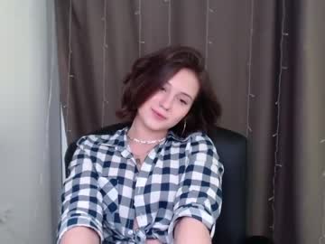 Naked cam girl lucky_lana image #2013784