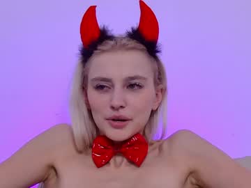 Naked cam girl shycinderella image #364061