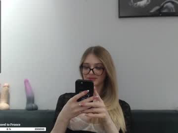 Naked cam tranny cutiewhitefox image #1485474