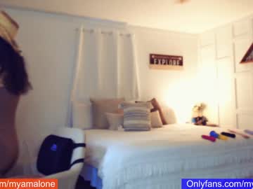 Naked cam girl blissense image #2211895