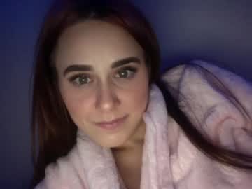 marilynjizzum naked cam