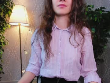 Naked cam girl little_mandy image #2107800