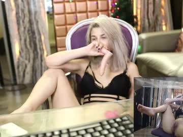 mira18_ naked cam