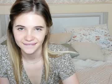 Naked cam girl solla_q image #32635