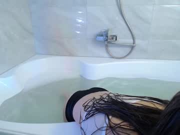 Naked cam girl olivia_nikolson image #1787421