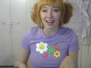 xoxo_peachy naked cam