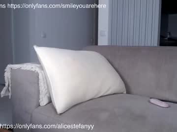Naked cam girl smileyouarehere image #2543295