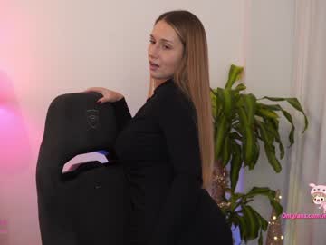 Naked cam girl yours_anastasia image #587089
