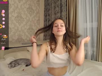 Naked cam girl addelin_moon image #2950384