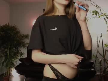 Naked cam girl klayro image #4065133