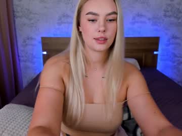 Naked cam girl 8a8y_nura image #619222