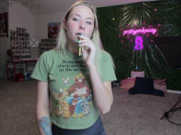 Naked cam girl pr3ttyp1nkpussy image #1435118