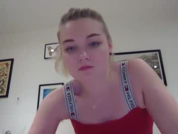 Naked cam girl redroseldn image #3738498