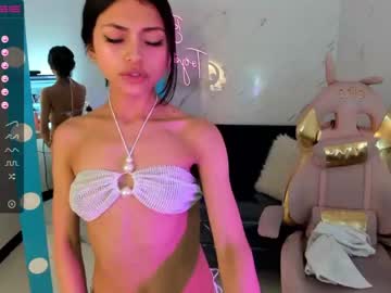 Naked cam girl sweet_littleee image #1617054