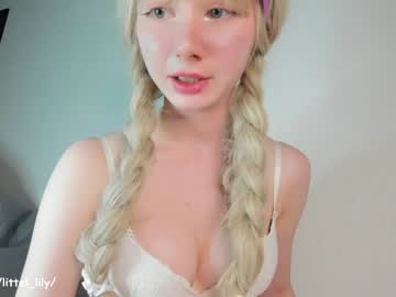 Naked cam girl virgiin_lily image #2534355