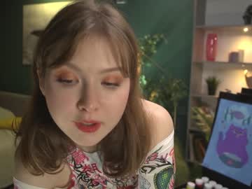 Naked cam girl silk_geisha image #2877200