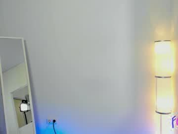 Naked cam girl y_u_m_i_k_a image #1784272