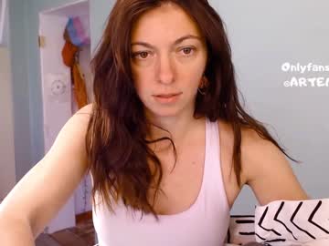 Naked cam girl artemisfit image #1622127
