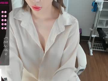 Naked cam girl hee_jin image #3669320