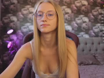 Naked cam girl angeellina image #2231086