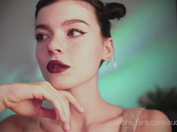 Naked cam girl auddicted image #186820