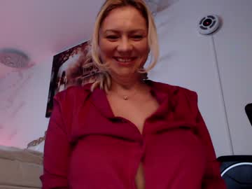 Naked cam girl kiradivine image #1297626
