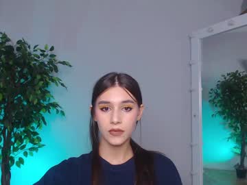 li1lee_cherry naked cam