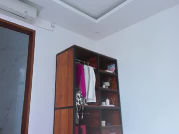 Naked cam girl coy_amina image #2162096