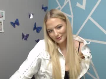 Naked cam girl shy_zorii image #1302278