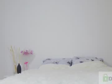 Naked cam girl olivia__evans_ image #2739891