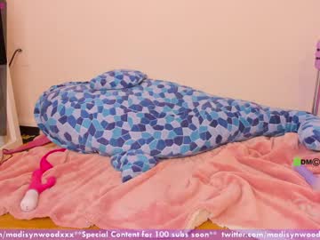 Naked cam girl madisynwood image #1780949