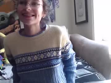Naked cam girl darling_kyanna image #1505352
