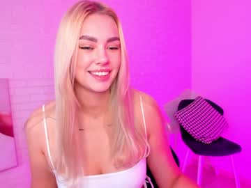 Naked cam girl 8a8y_nura image #1020939