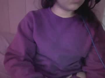 Naked cam girl littlebaeee8 image #3917895