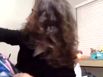 Naked cam couple l0ve0ntherun727 image #64739