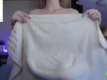 Naked cam girl adrykilly image #2120685