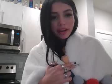 Naked cam girl madisonstorm image #3978514