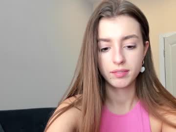 Naked cam girl coy_amina_ image #3491206