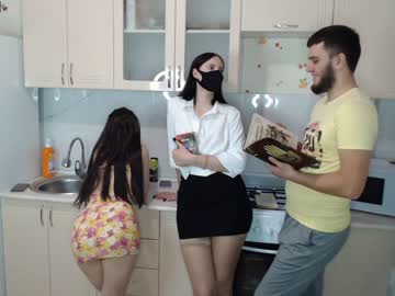 Naked cam couple renae_tom image #2762323