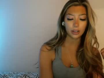Naked cam girl boricuamami377 image #2792997