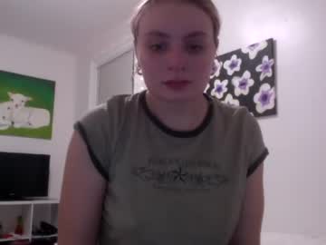 saphirreprincess333 naked cam