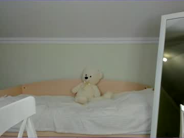 Naked cam girl cate_lie image #3693375