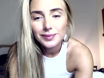Naked cam girl theselina_kyle image #1895333