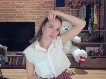 Naked cam girl michi_souffl image #1499847