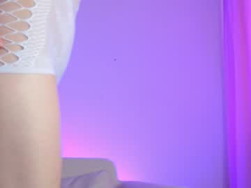 Naked cam girl shycinderella image #1049324