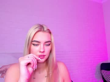 Naked cam girl 8a8y_nura image #1444742
