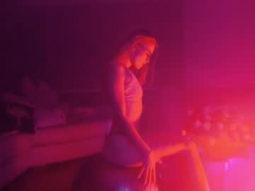 Naked cam girl linellali image #2948435