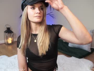 Naked cam girl phoenix_taylor image #3903927