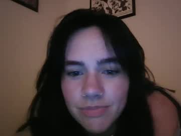 scarlettjo19 naked cam