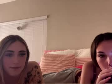 ohskye naked cam